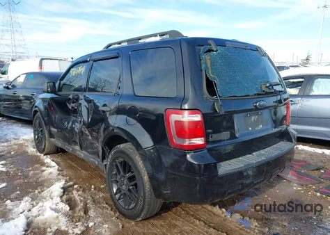 2008 Ford Escape Xls/Xls Manual z USA, uszkodzony, nr VIN 1FMCU02Z38KB26409